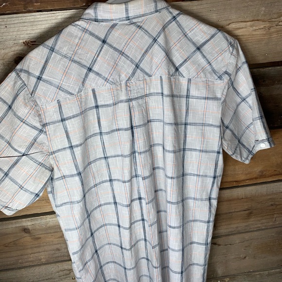 Vans Button Down snap bottom Shirt casual  cool - Picture 6 of 8